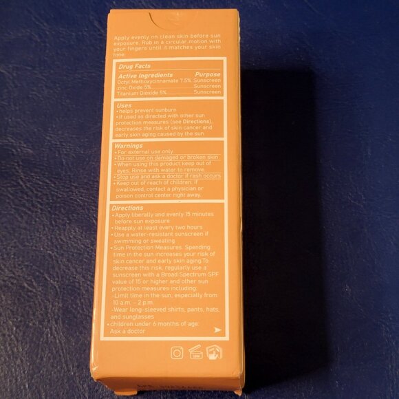 Forever Bloom Biomimic Foundation Medium Tone NIB SPF50 - Picture 7 of 10